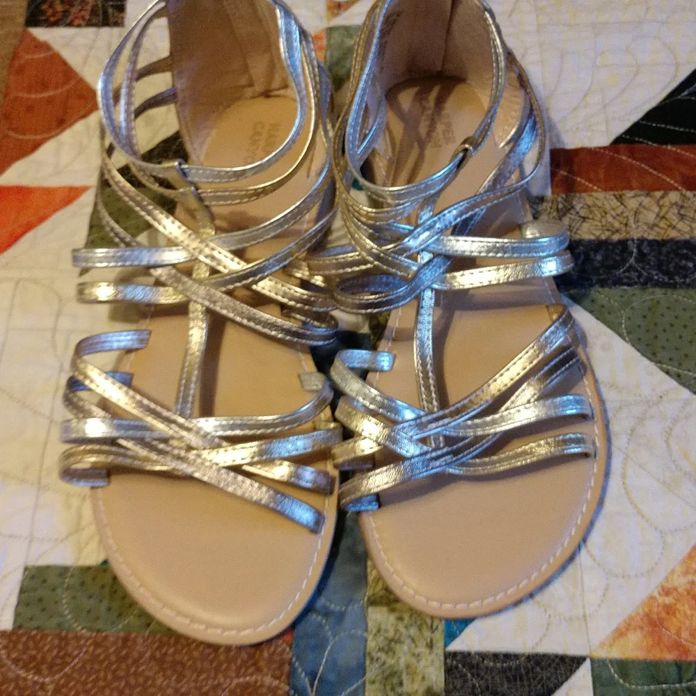Sandals - Picture 4 of 4